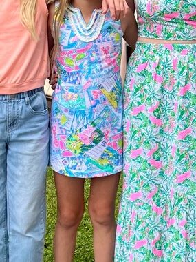 Lilly Pulitzer Multi-Color Sleeveless Postcard Print Shift Dress (M 6-7)